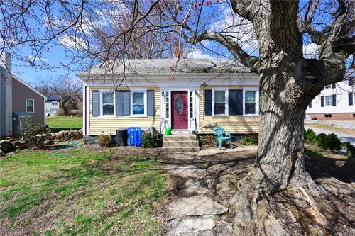 196 Simmonsville Ave, Johnston, RI, 02919-5846 | Card Image