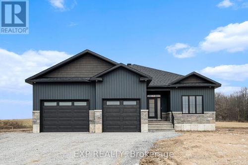 162 Danika St, Hammond, ON, K0A2A0 | Card Image