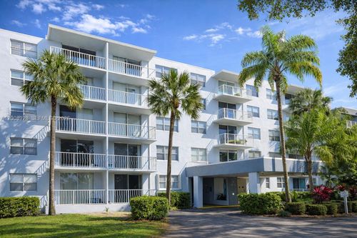 2d-470 Executive Center Dr, West Palm Beach, FL, 33401-2978 | Card Image