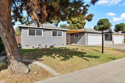 1755 Fairmont Avenue, House other with 3 bedrooms, 0 bathrooms and null parking in Clovis CA | Image 2