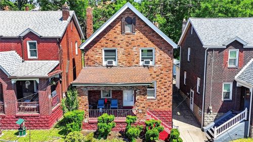 5735 Pocusset St, Squirrel Hill, PA, 15217-2218 | Card Image