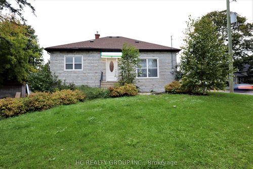 94 Prospect St, Newmarket, ON, L3Y3T4 | Card Image