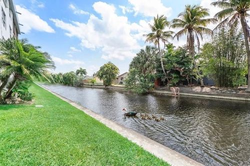 2c-109 Royal Park Drive, Oakland Park, FL, 33309 | Card Image