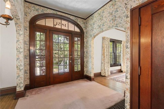 Beautiful front door entry. | Image 4