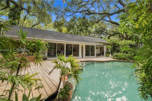 4005 Loquat Ave, Miami, FL, 33133-5660 | Card Image
