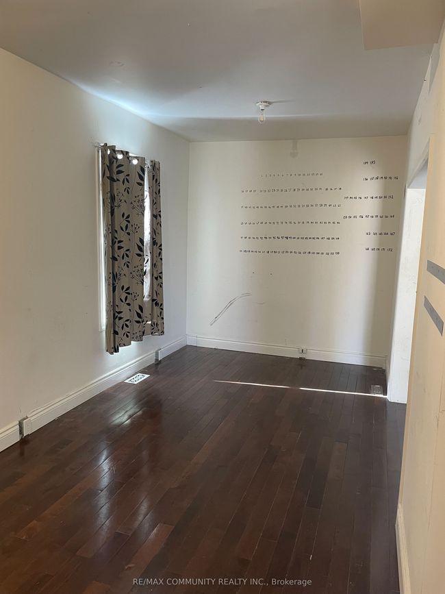 136 Summer St, House other with 3 bedrooms, 2 bathrooms and 2 parking in Oshawa ON | Image 5