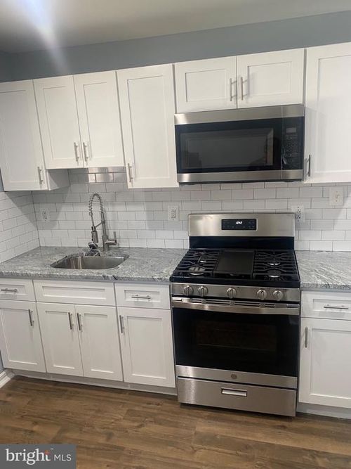 3-6254 Everett Ave, PHILADELPHIA, PA, 19149-2800 | Card Image