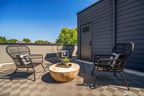 a-115 22nd Ave, Seattle, WA, 98122-6006 | Card Image