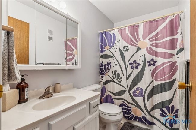 6727 Pelton Dr, House other with 3 bedrooms, 2 bathrooms and 2 parking in Whitehouse OH | Image 29