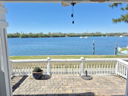 3739 Pompano Dr Se, ST PETERSBURG, FL, 33705-4025 | Card Image