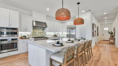24393 Camino Oceano, Valencia, CA, 91354-1690 | Card Image