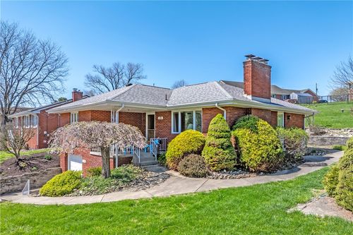 15 Fairhill Dr, Washington, PA, 15301-3843 | Card Image