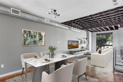 apt-2-310 S Jensen Dr, Houston, TX, 77003-1148 | Card Image