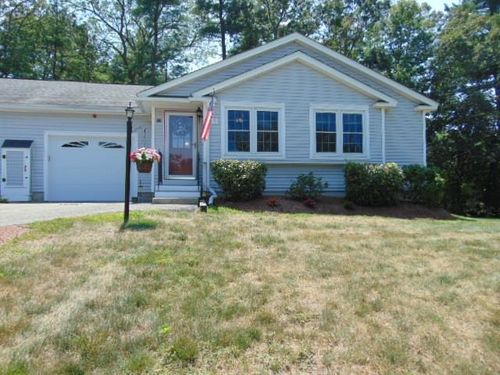 37 Rainbow Dr, Londonderry, NH, 03053-6117 | Card Image