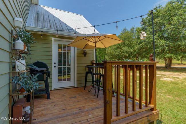 Side Deck to Dining | Image 35