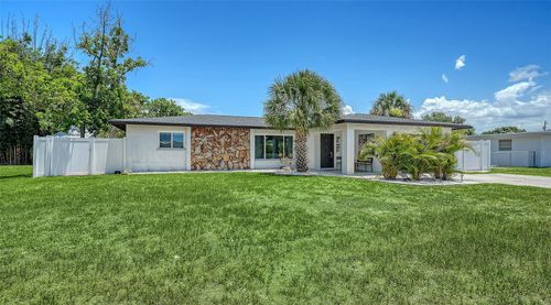 1302 Mango Ave, Venice, FL, 34285-7927 | Card Image