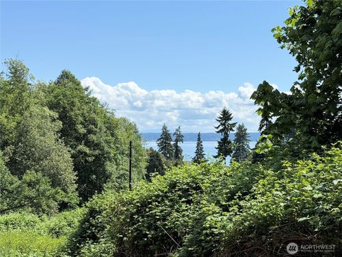1215 Se Camano Dr, Camano Island, WA, 98282-8441 | Card Image