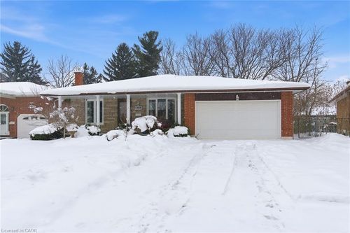 6808 Corwin Cres, Niagara Falls, ON, L2G2M7 | Card Image