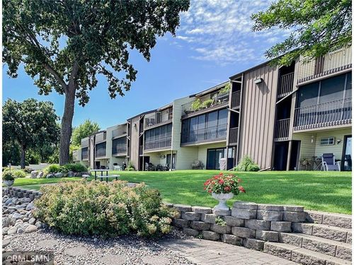 102-151 Lake Ave N, Spicer, MN, 56288-8632 | Card Image
