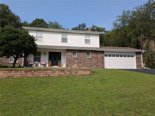 928 Thompson Dr, Altoona, WI, 54720-2506 | Card Image