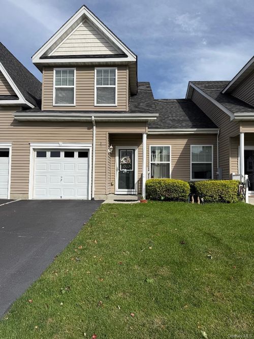 38 Augusta Drive, Brookhaven, NY, 11763 | Card Image