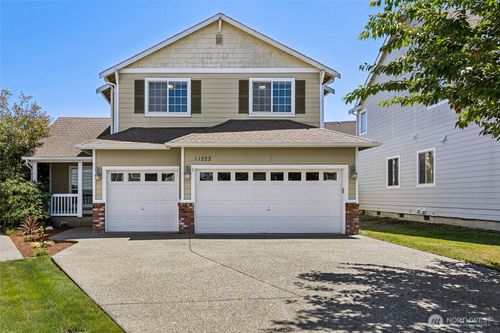 11222 186th Street Ct E, Puyallup, WA, 98374-8861 | Card Image