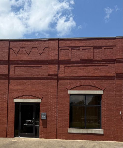 523 Front St, Forrest City, AR, 72335-3807 | Card Image