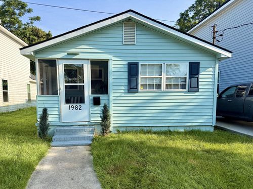 1982 Irving Ave, North Charleston, SC, 29405-8155 | Card Image