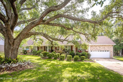 1344 Diller Rd, Ocean Springs, MS, 39564-3424 | Card Image