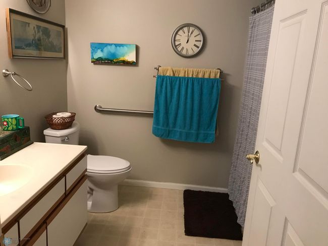main bath pic MW.jpg | Image 16