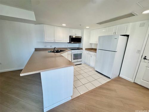 apt-910-1314 Kalakaua Ave, Honolulu, HI, 96826-1926 | Card Image