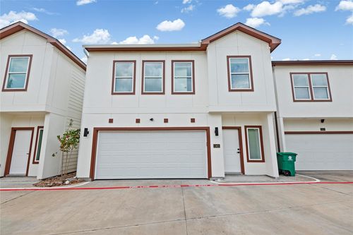 11621 Waldemar Dr, Houston, TX, 77077 | Card Image