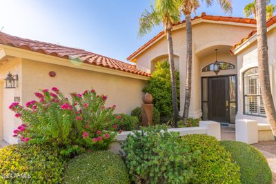 8726 E San Vicente Drive, House other with 3 bedrooms, 2 bathrooms and null parking in Scottsdale AZ | Image 3