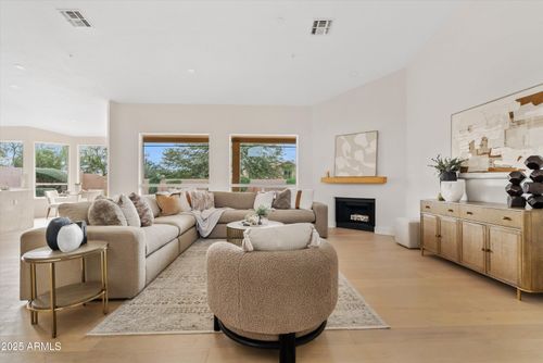 9143 E Topeka Dr, Scottsdale, AZ, 85255-5315 | Card Image