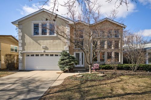 8938 Keeler Ave, Skokie, IL, 60076-1957 | Card Image