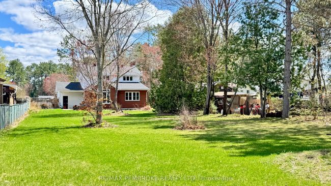 179 Ridge Rd, House other with 3 bedrooms, 2 bathrooms and 4 parking in Deep River ON | Image 38