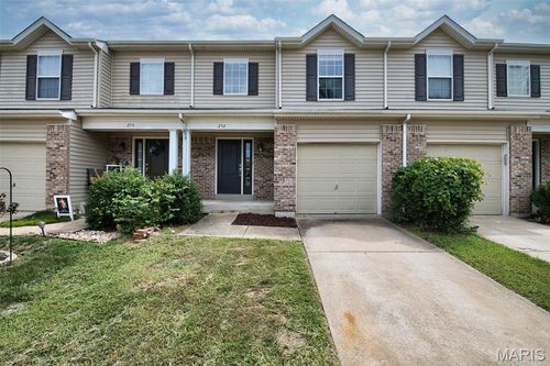 252 Cimarron Ridge Xing, Wentzville, MO, 63385-5040 | Card Image
