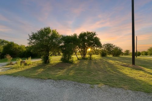 164 S Ranch Rd, Graham, TX, 76450-1529 | Card Image
