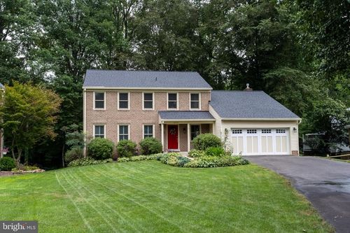 10707 Paynes Church Dr, FAIRFAX, VA, 22032-2940 | Card Image