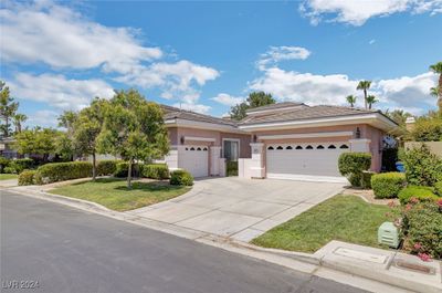 9512 Rocky Cliff Place, House other with 4 bedrooms, 2 bathrooms and null parking in Las Vegas NV | Image 1