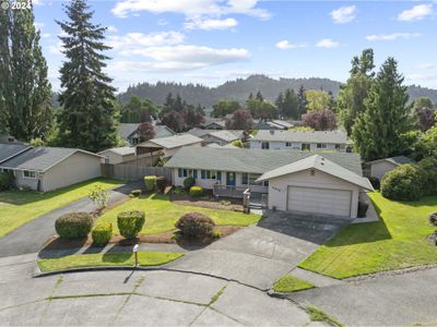 3915 Cherrywood St, House other with 3 bedrooms, 1 bathrooms and 2 parking in LONGVIEW WA | Image 2