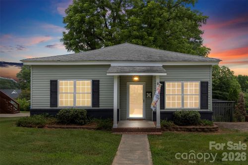 116 7th St, Cramerton, NC, 28032-1528 | Card Image