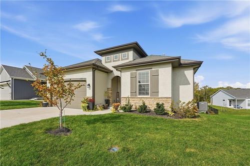 20916 190th Ter, Spring Hill, KS, 66083 | Card Image