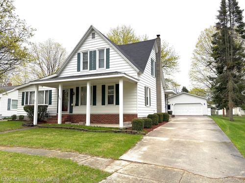 206 Spring St, Yale, MI, 48097-3446 | Card Image