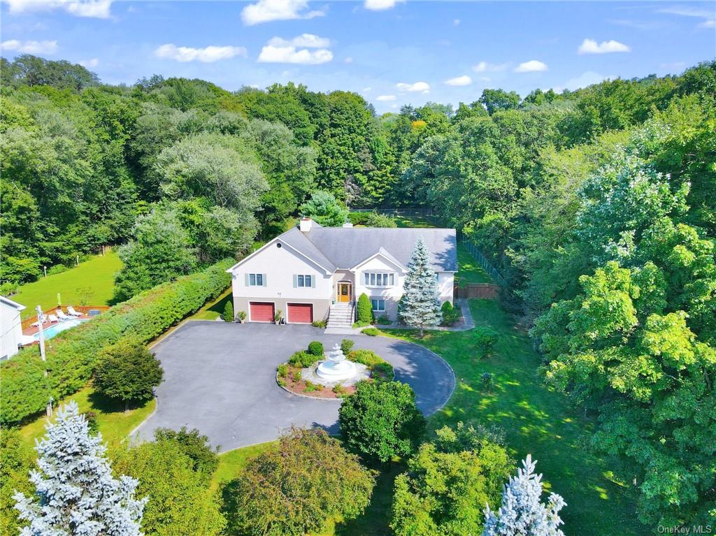 Buckhorn St, Shrub Oak, NY 10588