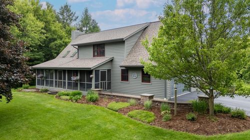 4429 Kingbird Court, Jackson, WI, 53037 | Card Image