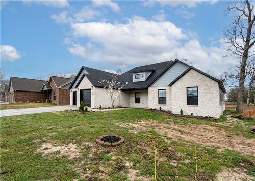 1392 Crawford St, Gentry, AR, 72734-8967 | Card Image