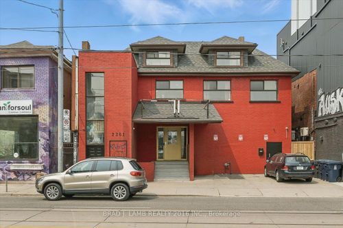 2261 Dundas St W, Toronto, ON, M6R1X6 | Card Image