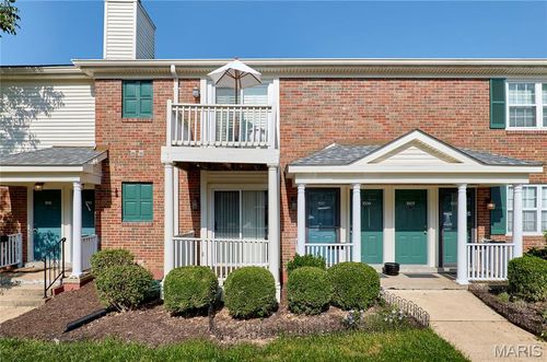 1511 Oriole Ln, Saint Louis, MO, 63144-1138 | Card Image