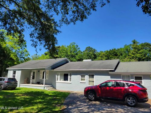 5809 Washington Ave, Ocean Springs, MS, 39564-2645 | Card Image